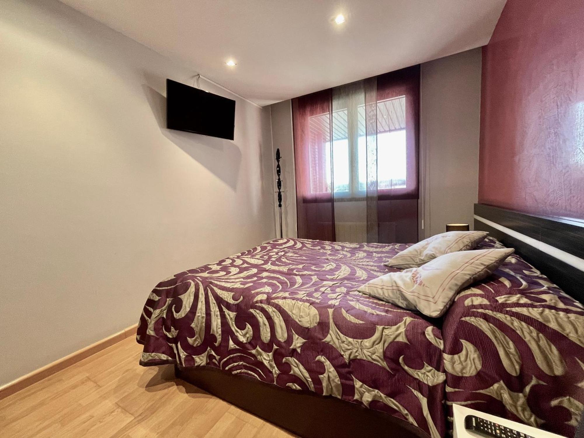 ארנדו Apartamentos Ciudad Del Calzado מראה חיצוני תמונה